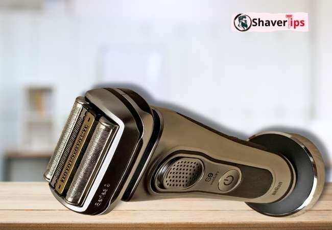Braun Series 9 Pro 9487cc angled shot showing ergonomic grip