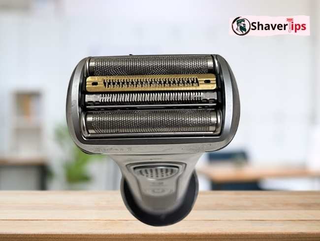 Braun Series 9 Pro 9487cc blade detail in sharp focus