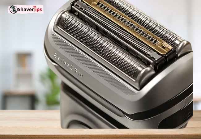 Braun Series 9 Pro 9487cc foil head close view with precision blades