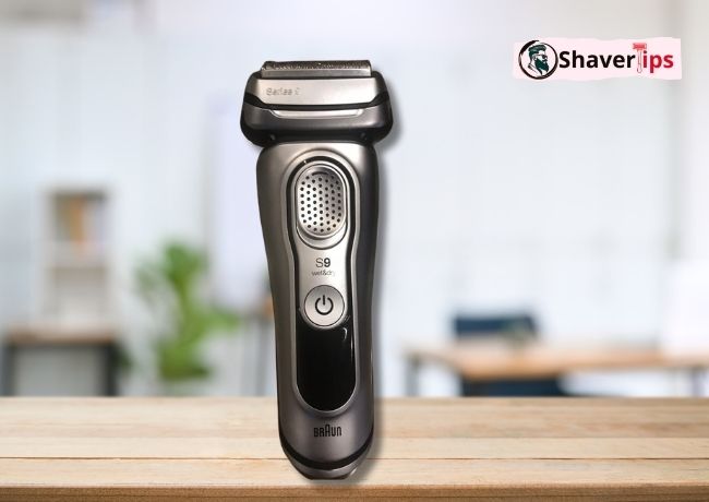 Braun Series 9 Pro 9487cc front side with LED display visible