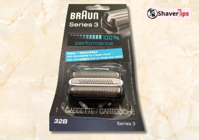Braun Series3 32B Replacement Head inside transparent packaging