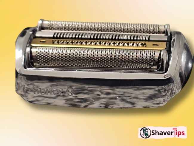 Front-facing Braun Series 9 shaver head