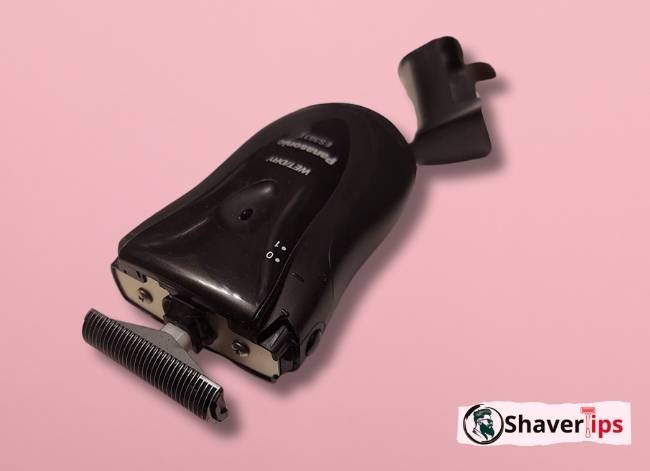 Panasonic Travel Shaver without protective cover shown