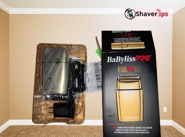 Pulling BaBylissPRO Foil Shaver from package